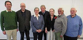 Vorsitzende des Förderverein des St. Antonius Krankenhauses Köln Gruppenbild von sieben Menschen